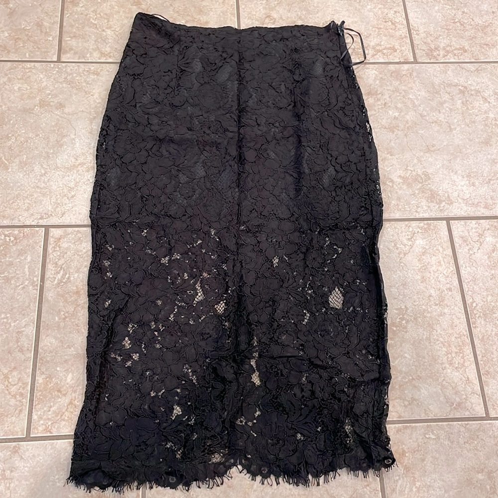 Black lace midi skirt, side zipper, size medium - Picture 1 of 3